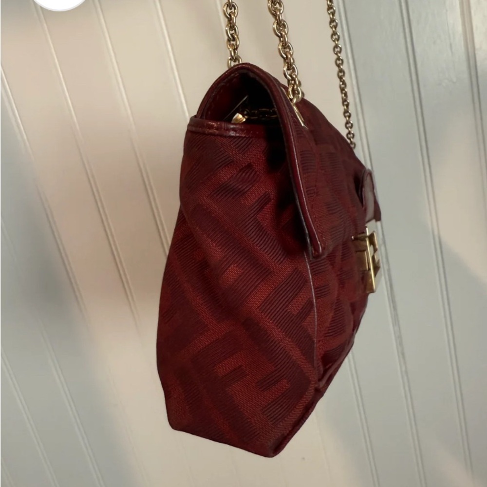 Fendi Red Shoulder Bag with Monogram and Gold Hardware - Picture 11 of 16